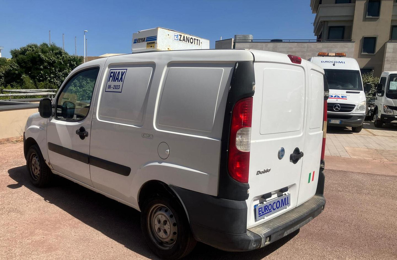 DOBLO' CON COIBENTAZIONE E GRUPPO FRIGO - Hűtős kisteherautó: 2 kép. DOBLO' CON COIBENTAZIONE E GRUPPO FRIGO - Hűtős kisteherautó: 2 kép.