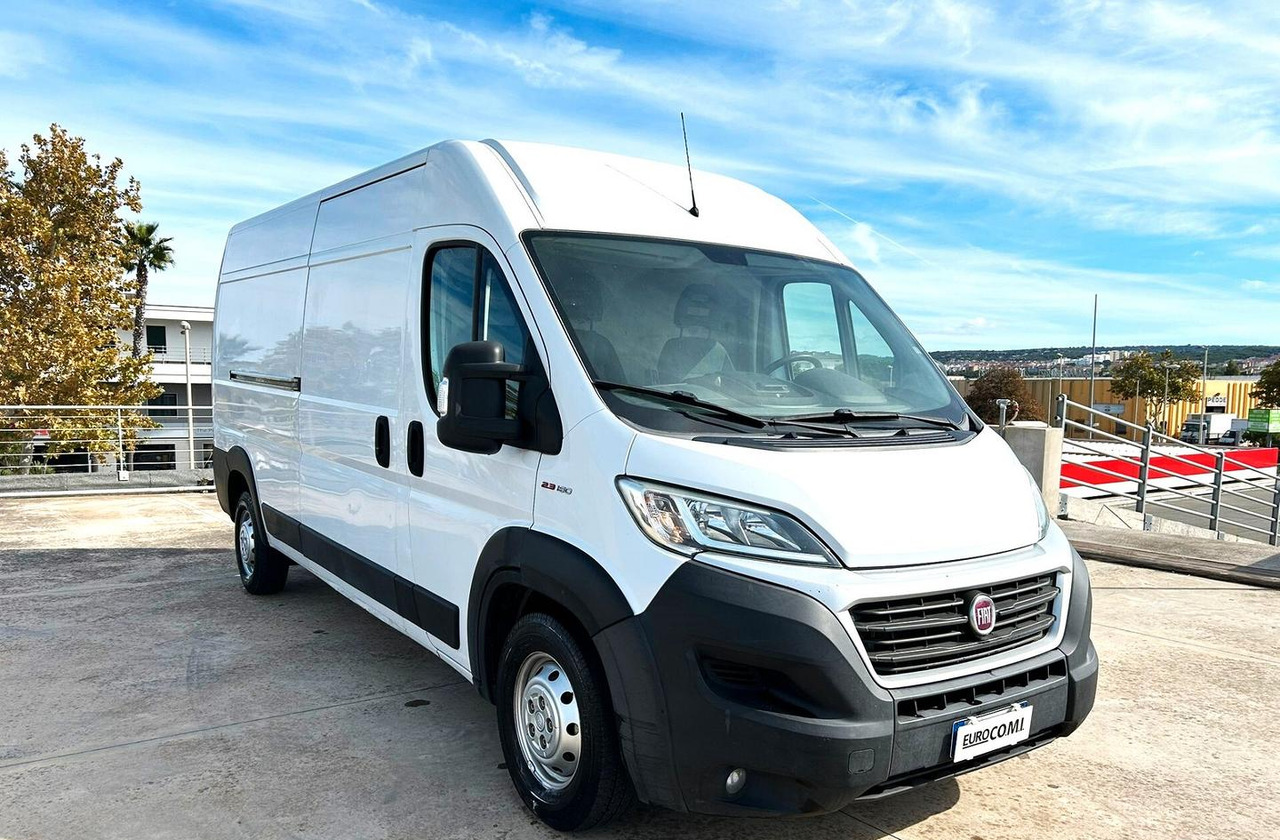Fiat Ducato LH2 2.3 MJT 150 cv - Furgon: 3 kép. Fiat Ducato LH2 2.3 MJT 150 cv - Furgon: 3 kép.