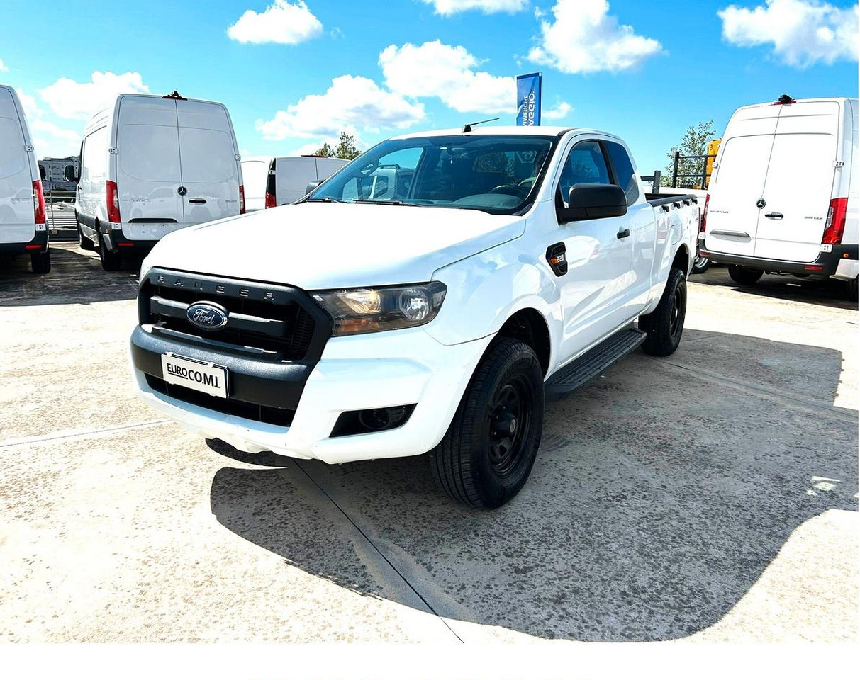 Ford Ranger 2.2 160 cv XL Supercab 4 posti 4wd gan - Pickup: 1 kép. Ford Ranger 2.2 160 cv XL Supercab 4 posti 4wd gan - Pickup: 1 kép.