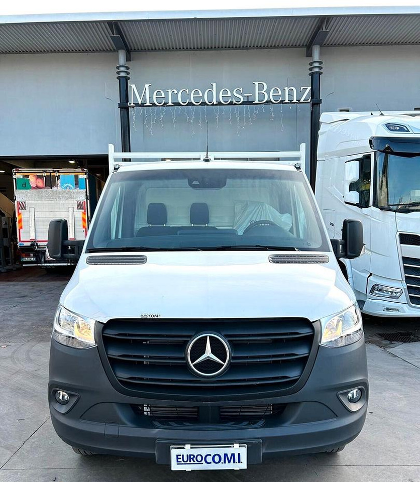 Mercedes 515 T 37/50 PRO Ribaltabile Tril. - Billenőplatós kisteherautó: 2 kép. Mercedes 515 T 37/50 PRO Ribaltabile Tril. - Billenőplatós kisteherautó: 2 kép.