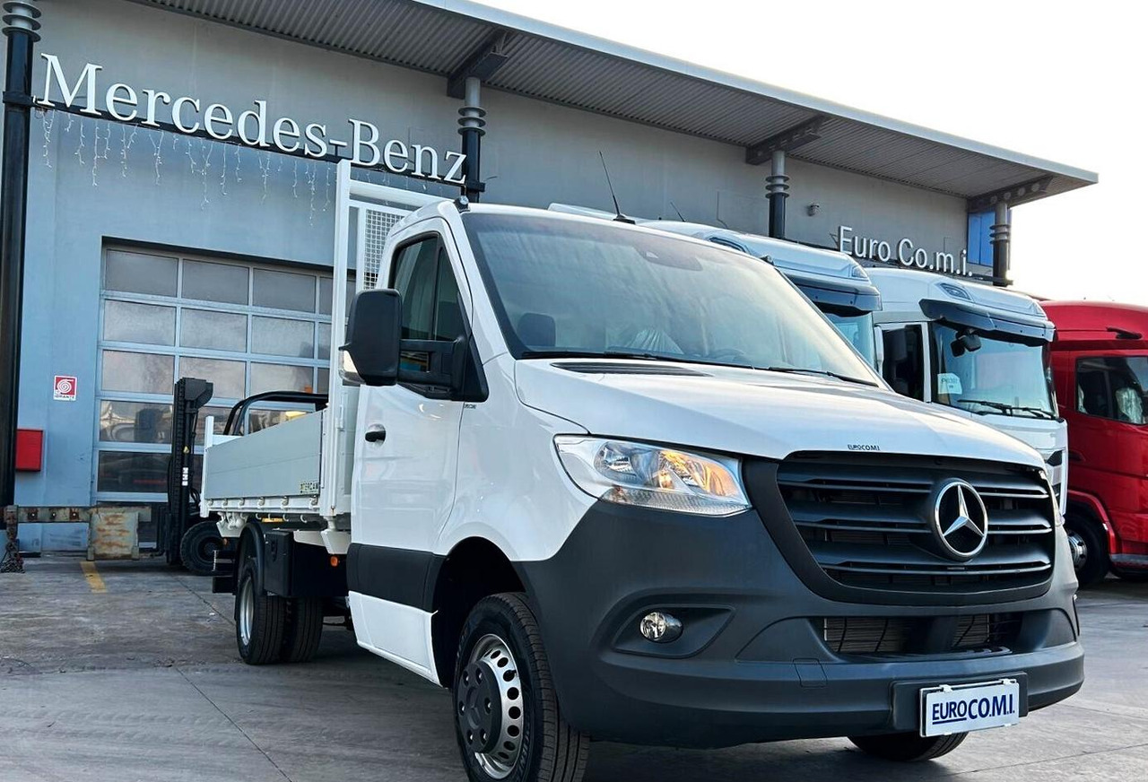 Mercedes 515 T 37/50 PRO Ribaltabile Tril. - Billenőplatós kisteherautó: 3 kép. Mercedes 515 T 37/50 PRO Ribaltabile Tril. - Billenőplatós kisteherautó: 3 kép.