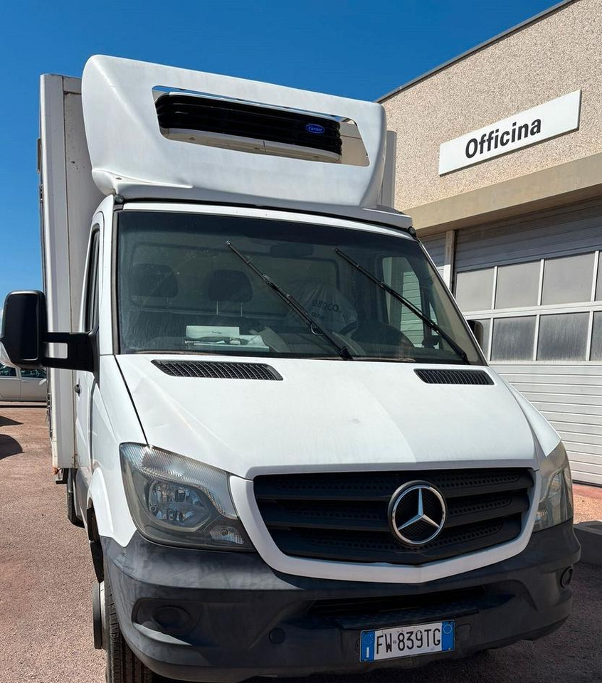 Mercedes-Benz Sprinter 416 CDI T 37/35 Furgone iso - Hűtős kisteherautó: 1 kép. Mercedes-Benz Sprinter 416 CDI T 37/35 Furgone iso - Hűtős kisteherautó: 1 kép.