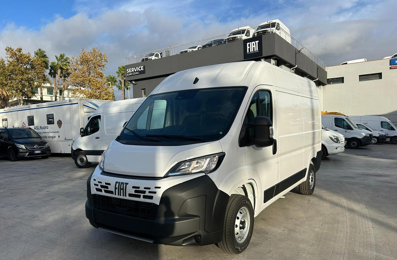 NUOVO Fiat Ducato 2.2 mjt Lastrato L2H2 120 cv 33 - Furgon: 3 kép. NUOVO Fiat Ducato 2.2 mjt Lastrato L2H2 120 cv 33 - Furgon: 3 kép.