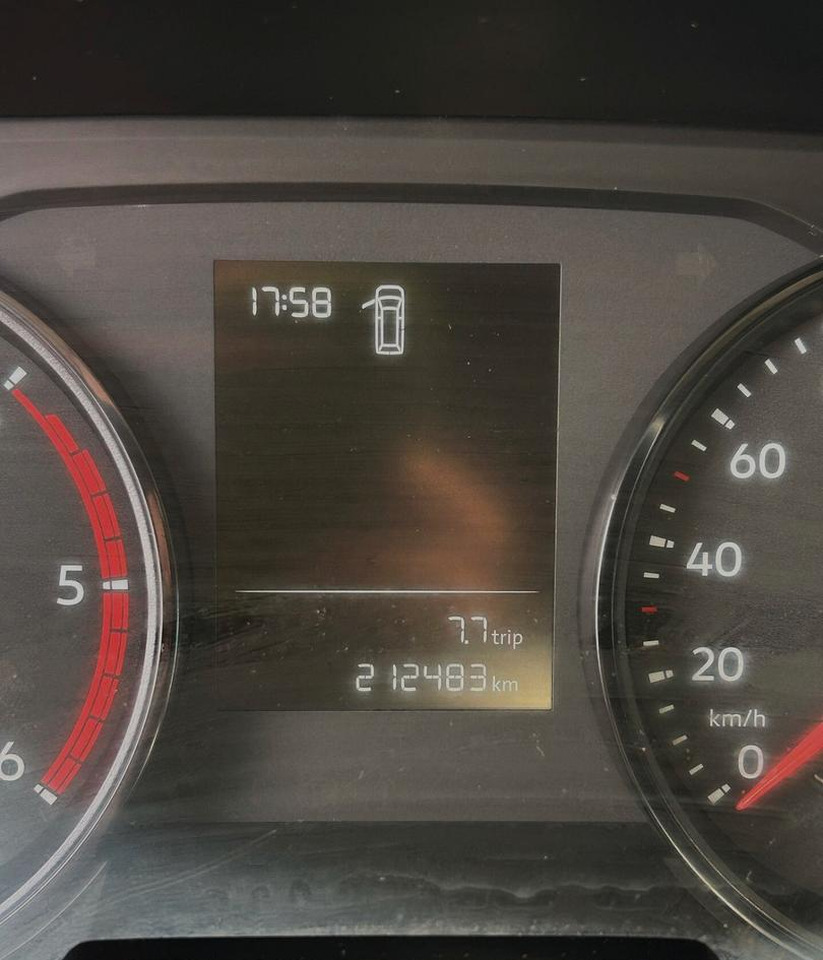 Volkswagen Crafter Furgone 2.0 Tdi 143 cv L2H2 lízing Volkswagen Crafter Furgone 2.0 Tdi 143 cv L2H2: 11 kép.