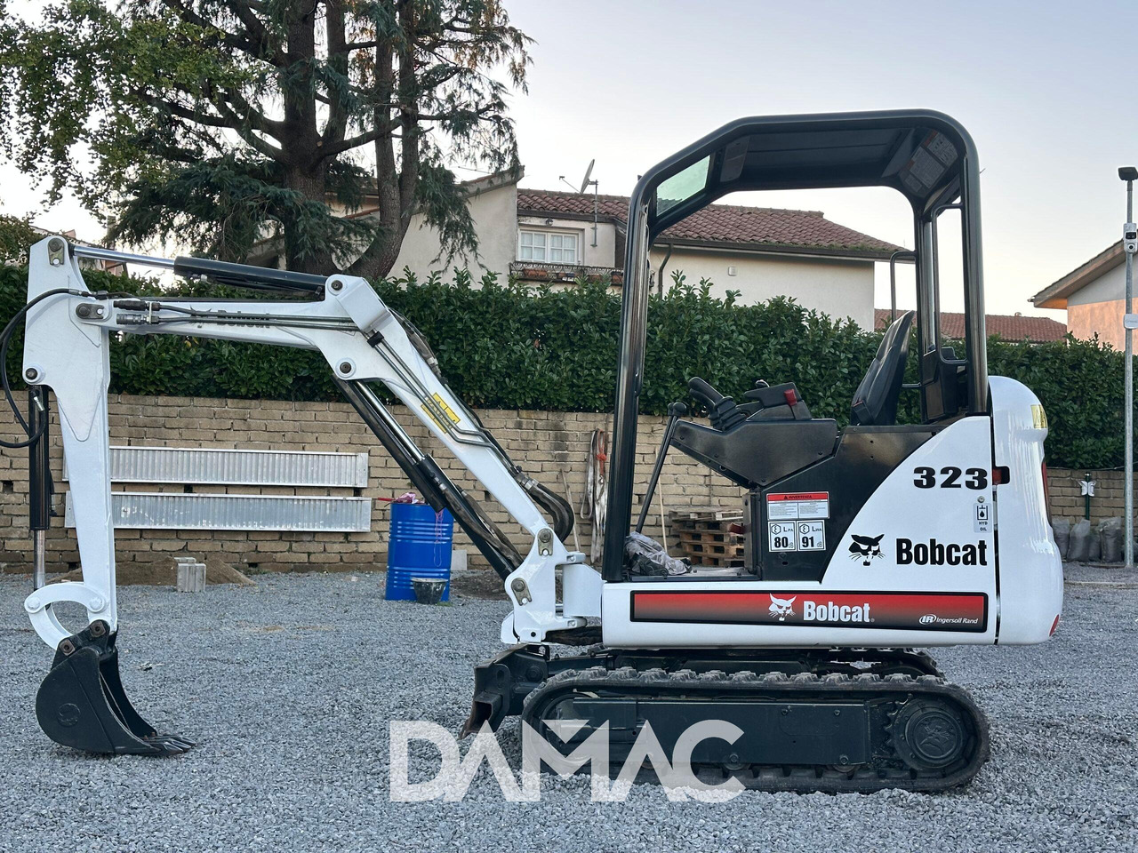 BOBCAT 323 lízing BOBCAT 323: 6 kép.