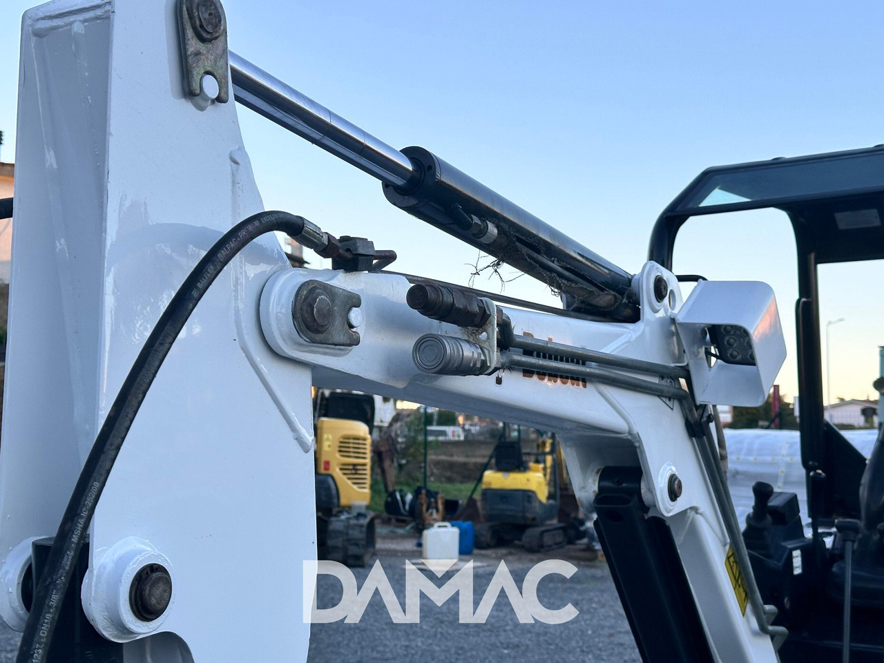 BOBCAT 323 lízing BOBCAT 323: 20 kép.