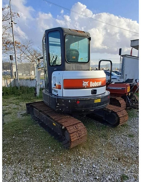 Bobcat E50 - Minikotró: 3 kép. Bobcat E50 - Minikotró: 3 kép.