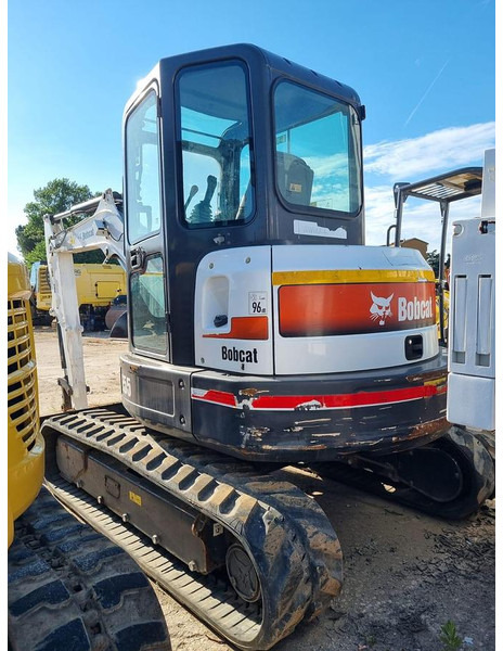 Bobcat E55 - Minikotró: 5 kép. Bobcat E55 - Minikotró: 5 kép.