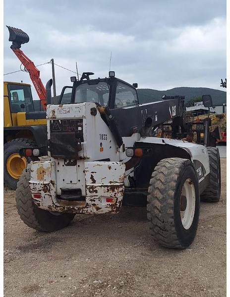 Caterpillar TH360B - Teleszkópos rakodó: 2 kép. Caterpillar TH360B - Teleszkópos rakodó: 2 kép.