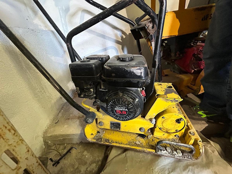 Wacker WP1340AW - Építőipari gépek: 4 kép. Wacker WP1340AW - Építőipari gépek: 4 kép.
