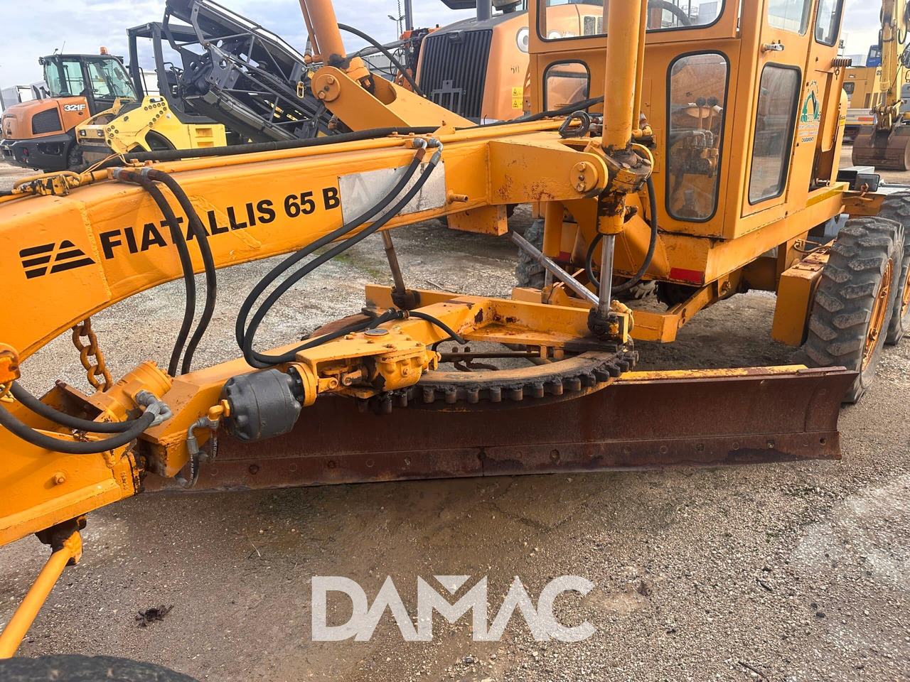 FIAT ALLIS 65B - Gréder: 2 kép. FIAT ALLIS 65B - Gréder: 2 kép.