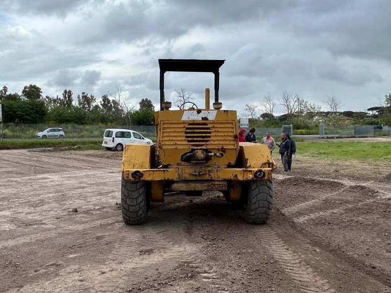 Fiat ALLIS F11.5 - Gréder: 5 kép. Fiat ALLIS F11.5 - Gréder: 5 kép.