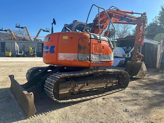 Fiat KOBELCO E115SR - Kotrógép: 3 kép. Fiat KOBELCO E115SR - Kotrógép: 3 kép.