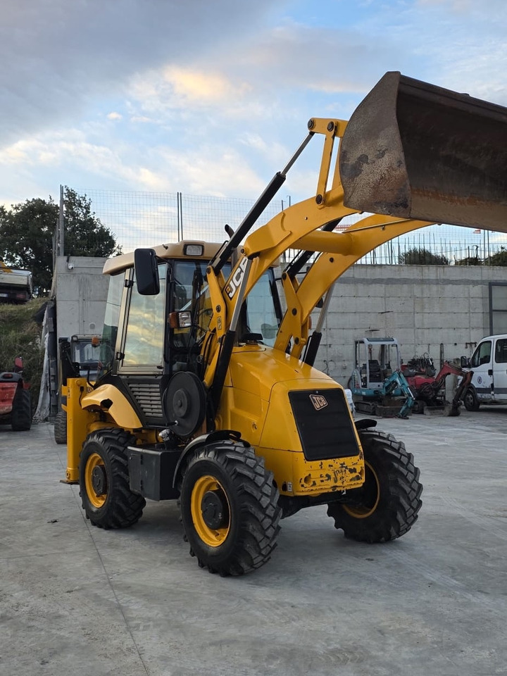 JCB 2CX - Kotrórakodó: 5 kép. JCB 2CX - Kotrórakodó: 5 kép.