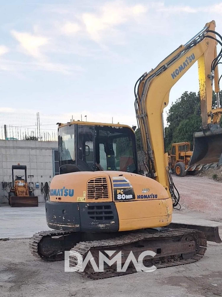 KOMATSU PC80 - Minikotró: 3 kép. KOMATSU PC80 - Minikotró: 3 kép.