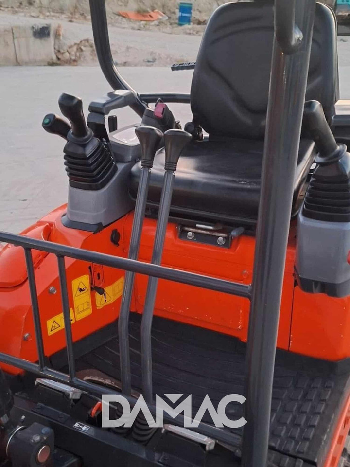 KUBOTA U17-3a - Minikotró: 5 kép. KUBOTA U17-3a - Minikotró: 5 kép.