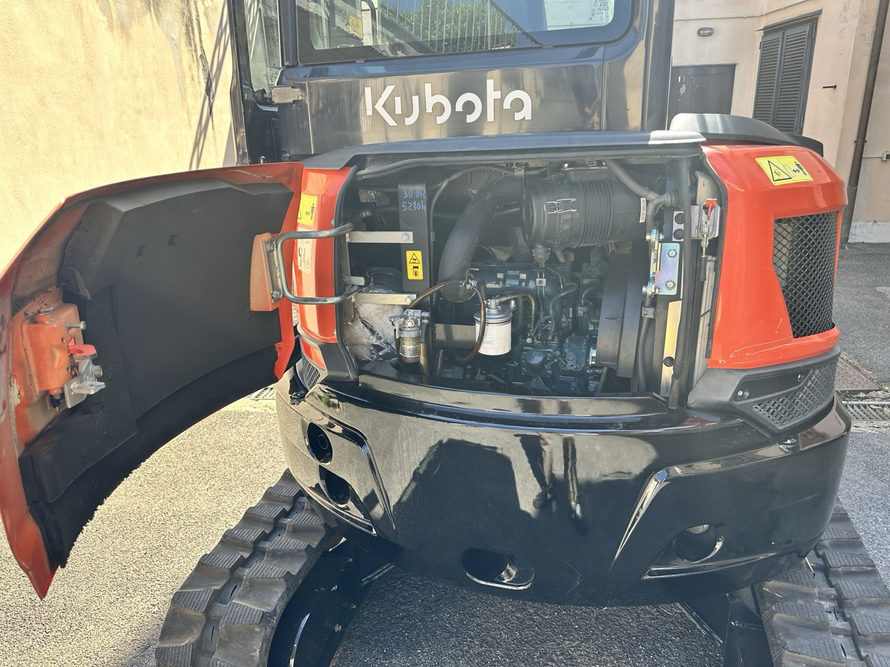 KUBOTA U36-4 - Minikotró: 5 kép. KUBOTA U36-4 - Minikotró: 5 kép.