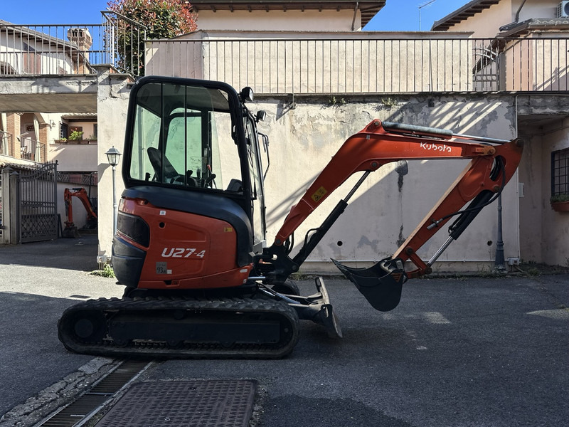 Kubota U27-4 - Minikotró: 3 kép. Kubota U27-4 - Minikotró: 3 kép.