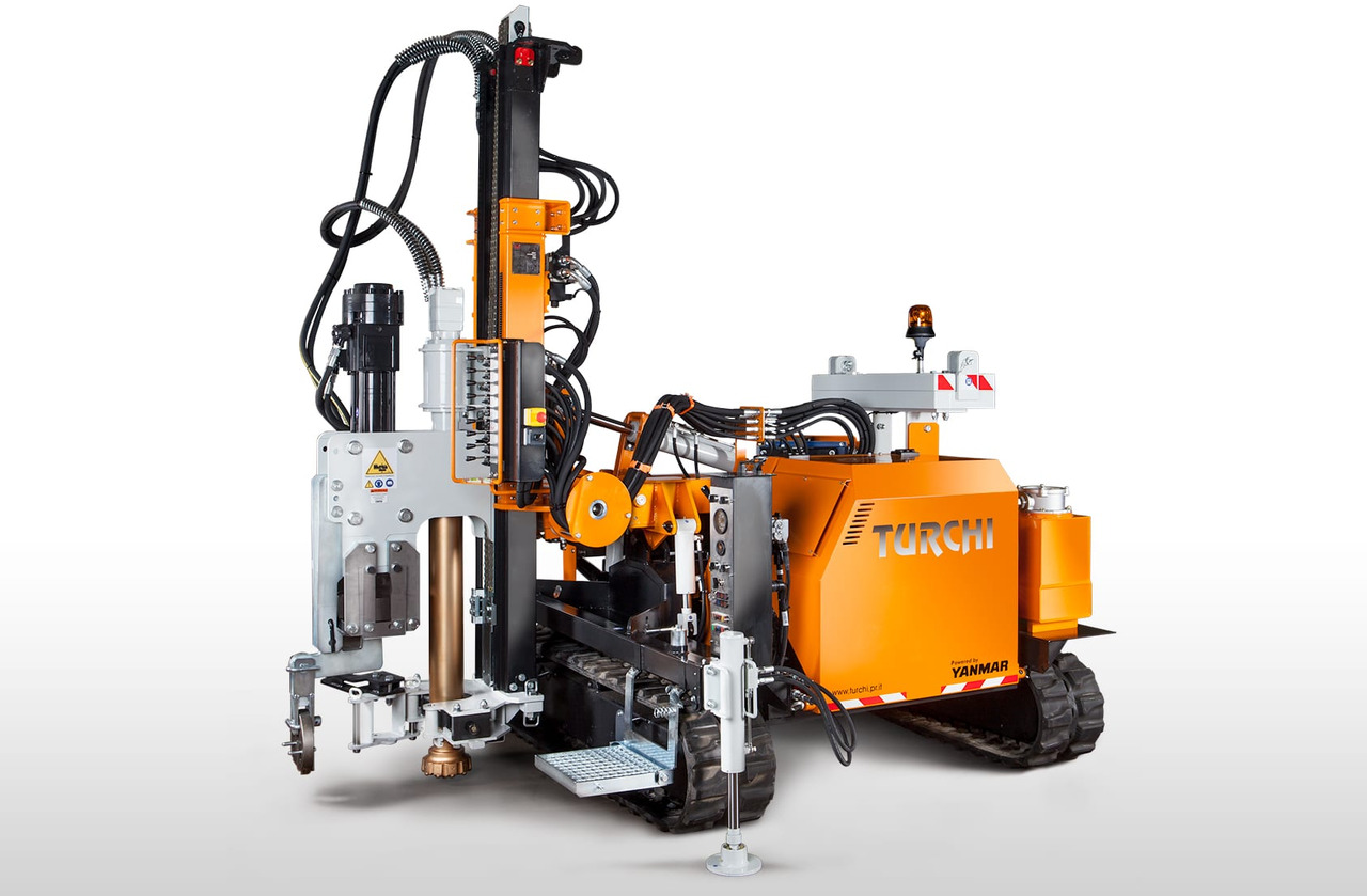 TURCHI 300F - Cölöpverő: 1 kép. TURCHI 300F - Cölöpverő: 1 kép.