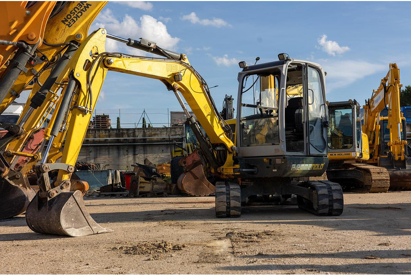 WACKER NEUSON EZ53 - Minikotró: 1 kép. WACKER NEUSON EZ53 - Minikotró: 1 kép.