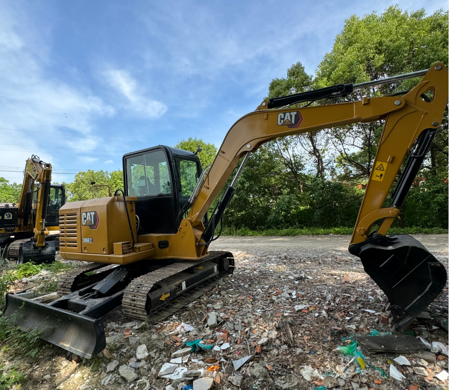 CATERPILLAR 306E2 - Minikotró: 4 kép. CATERPILLAR 306E2 - Minikotró: 4 kép.