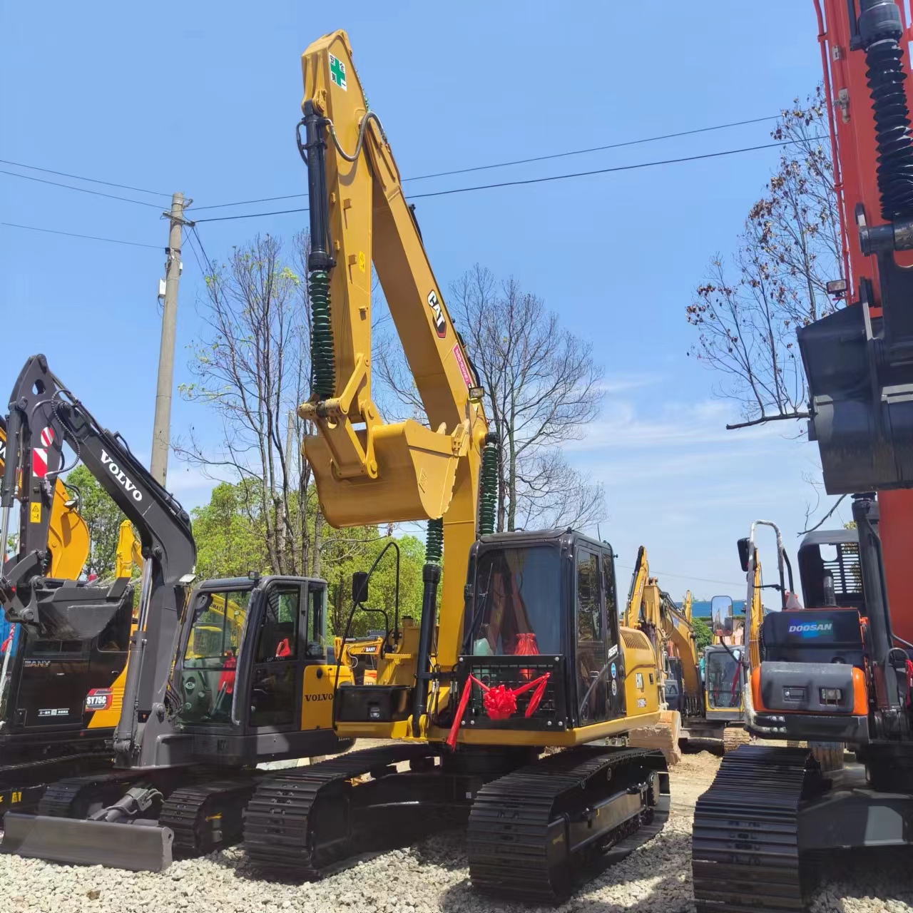 CATERPILLAR 315 - Lánctalpas kotró: 1 kép. CATERPILLAR 315 - Lánctalpas kotró: 1 kép.