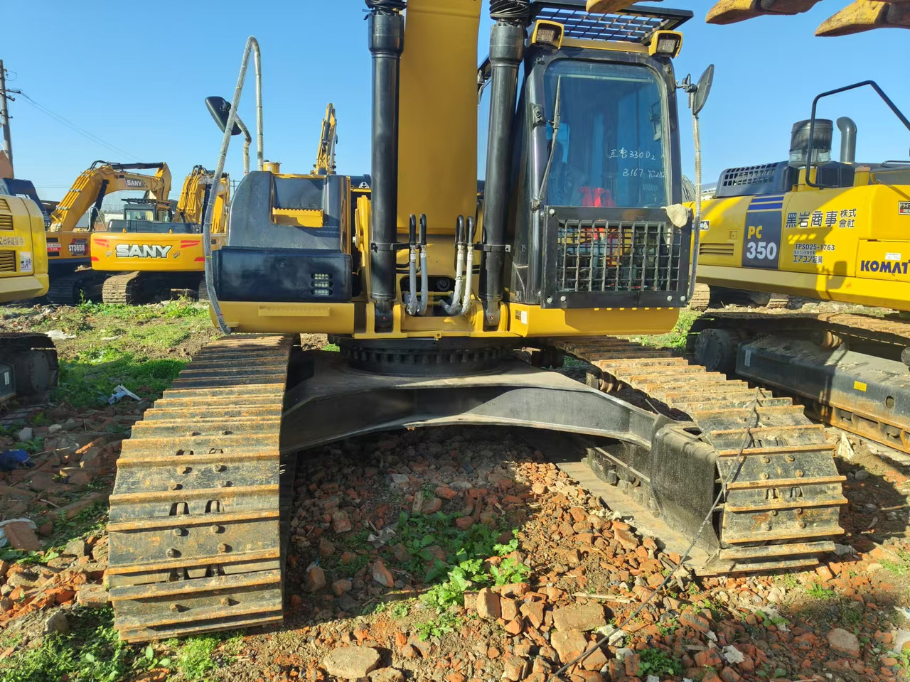 CATERPILLAR 330D2 - Lánctalpas kotró: 5 kép. CATERPILLAR 330D2 - Lánctalpas kotró: 5 kép.