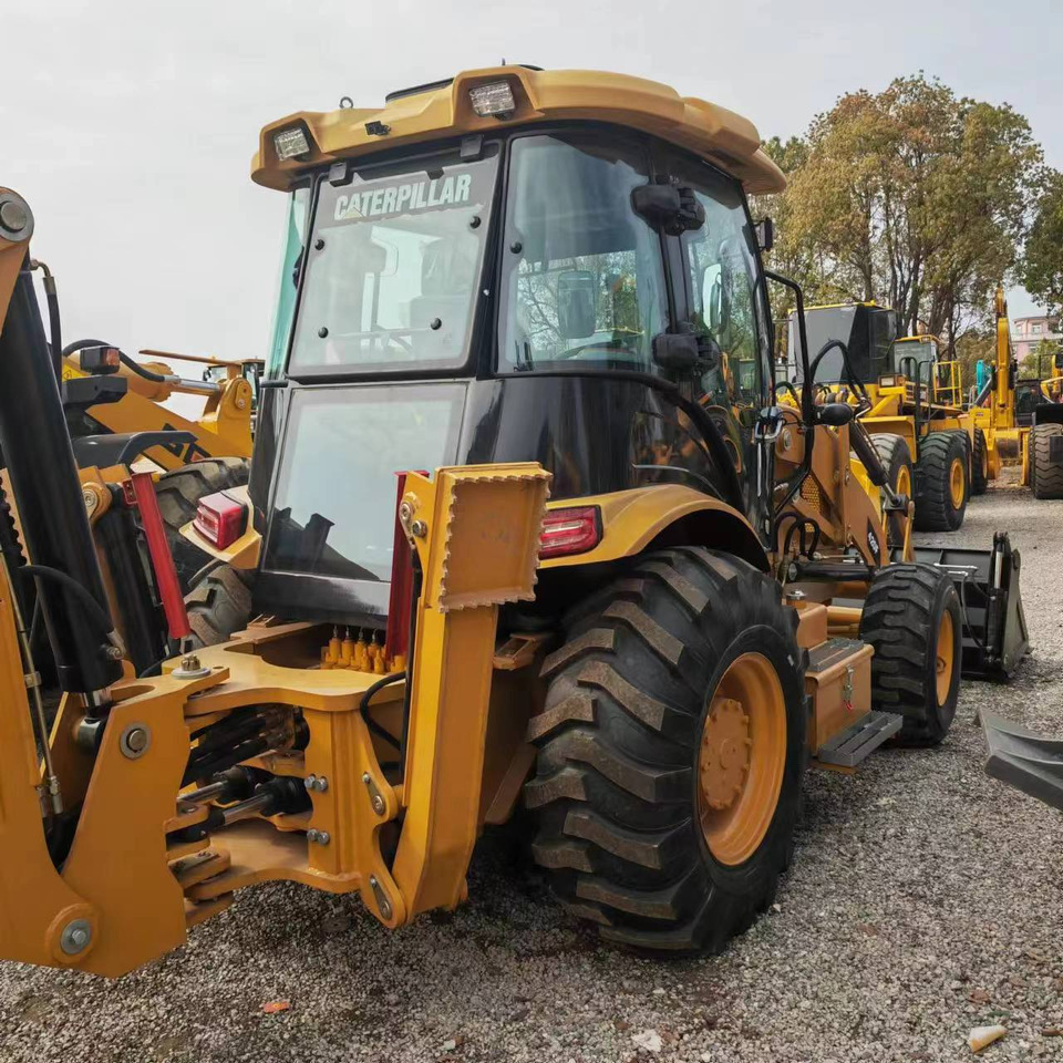 CATERPILLAR 420F - Kotrórakodó: 5 kép. CATERPILLAR 420F - Kotrórakodó: 5 kép.