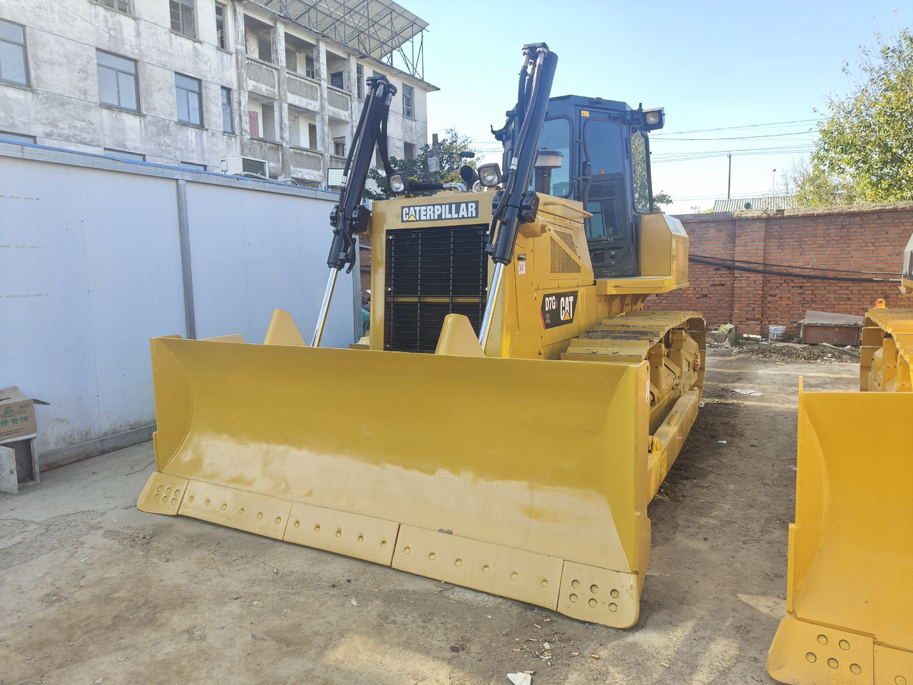 CATERPILLAR D7G - Lánctalpas kotró: 4 kép. CATERPILLAR D7G - Lánctalpas kotró: 4 kép.