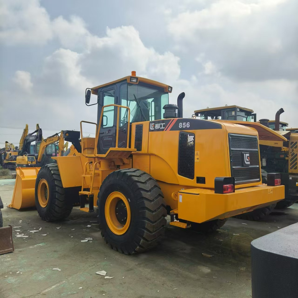 LIUGONG CL G865 - Gumikerekes homlokrakodó: 1 kép. LIUGONG CL G865 - Gumikerekes homlokrakodó: 1 kép.