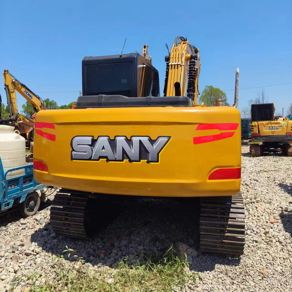 Lánctalpas kotró SANY SY135C: 9 kép.