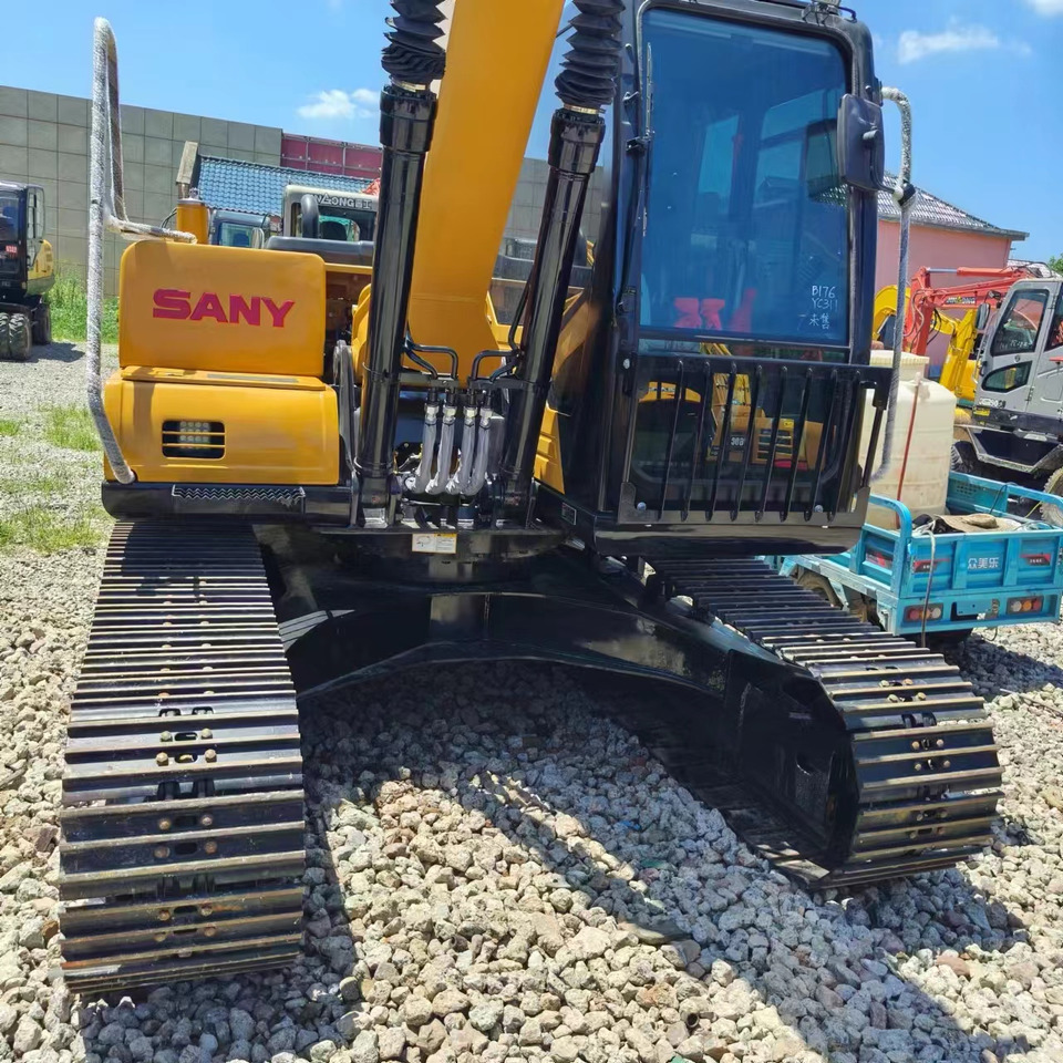 Lánctalpas kotró SANY SY135C: 8 kép.