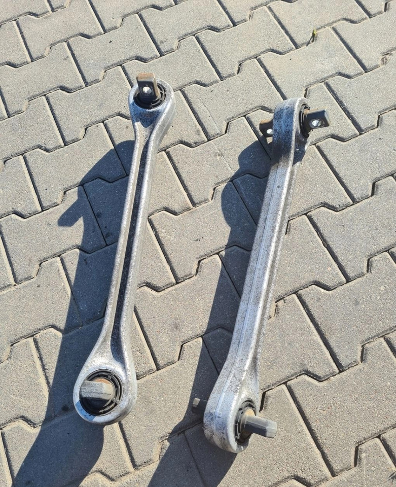DRĄŻEK REAKCYJNY STABILIZACYJNY VOLVO FH 4 FM 4 FH 5 FM 5 ORYGINAŁ 22455603 - Stabilizátor rúd: 3 kép. DRĄŻEK REAKCYJNY STABILIZACYJNY VOLVO FH 4 FM 4 FH 5 FM 5 ORYGINAŁ 22455603 - Stabilizátor rúd: 3 kép.
