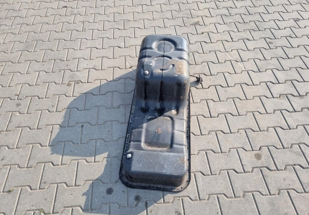 FORD GC46 6675 CA - Olajteknő: 3 kép. FORD GC46 6675 CA - Olajteknő: 3 kép.