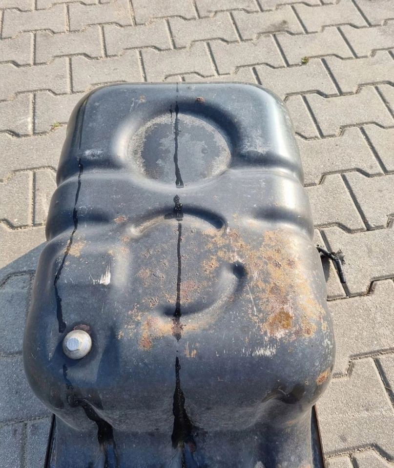 FORD GC46 6675 CA - Olajteknő: 4 kép. FORD GC46 6675 CA - Olajteknő: 4 kép.
