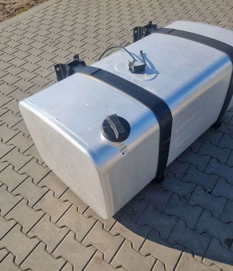 FORD ZBIORNIK BAK PALIWA 510 LITRÓW 140CM FORD F-MAX CARGO GC46 9K007 - Üzemanyag tartály - Teherautó: 3 kép. FORD ZBIORNIK BAK PALIWA 510 LITRÓW 140CM FORD F-MAX CARGO GC46 9K007 - Üzemanyag tartály - Teherautó: 3 kép.