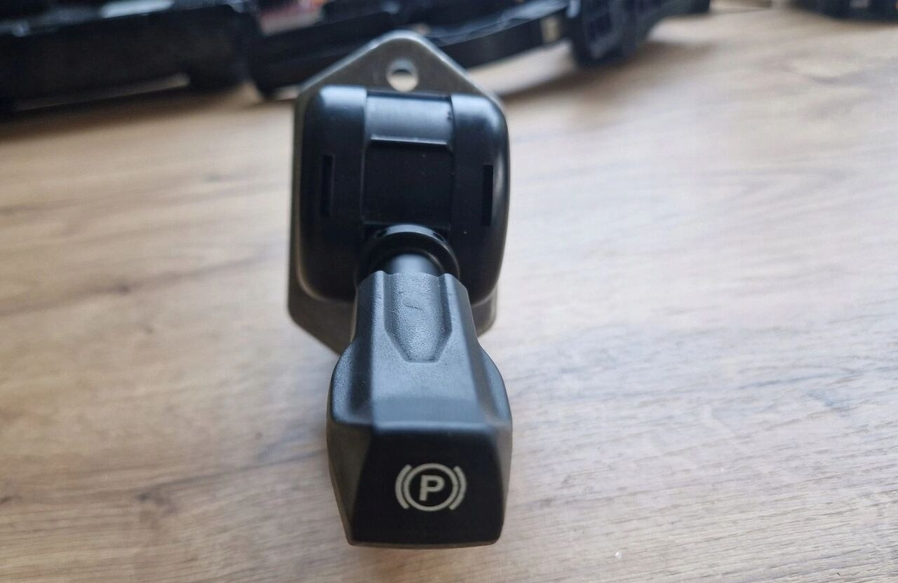 Ford F-MAX CARGO - Fék alkatrészek - Teherautó: 1 kép. Ford F-MAX CARGO - Fék alkatrészek - Teherautó: 1 kép.