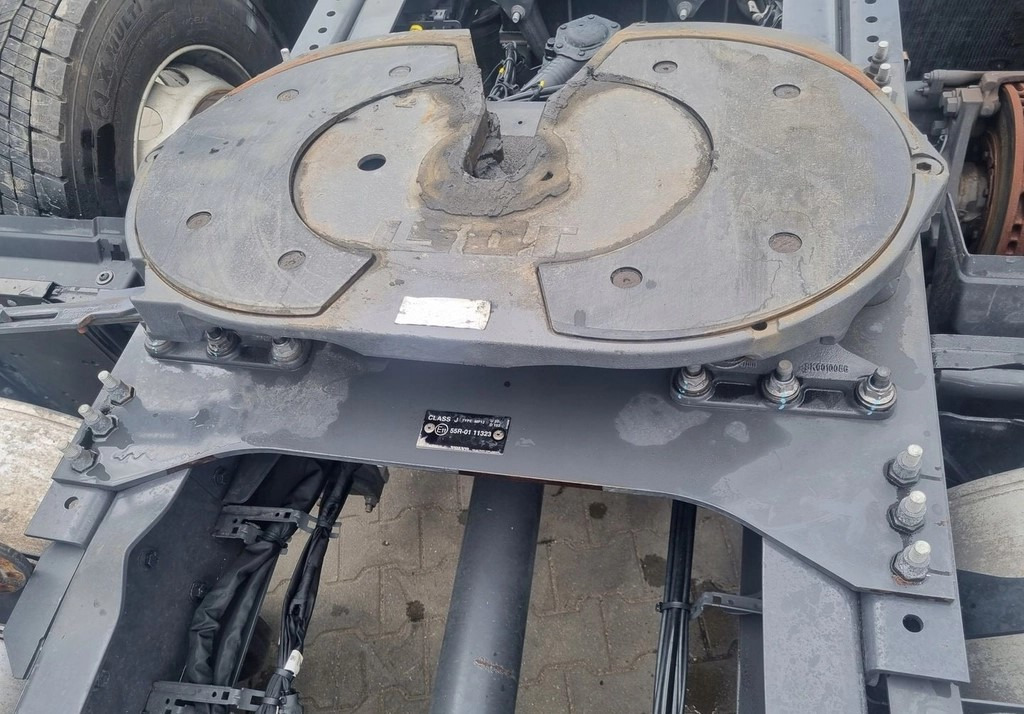 JOST 150 MM VOLVO FH 4 FM 4 FH 5 FM 5 RENAULT GAMA T C K VOLVO FH 4 FM 4 FH 5 FM 5 RENAULT GAMA T C K - Nyereg: 2 kép. JOST 150 MM VOLVO FH 4 FM 4 FH 5 FM 5 RENAULT GAMA T C K VOLVO FH 4 FM 4 FH 5 FM 5 RENAULT GAMA T C K - Nyereg: 2 kép.