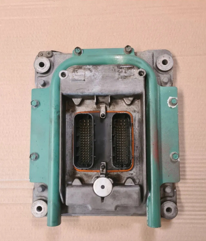 KASETA KOMPUTER MODUŁ SILNIKA ECU VOLVO FH 16 D16E EURO 5 22346791 P01 - ECU: 1 kép. KASETA KOMPUTER MODUŁ SILNIKA ECU VOLVO FH 16 D16E EURO 5 22346791 P01 - ECU: 1 kép.