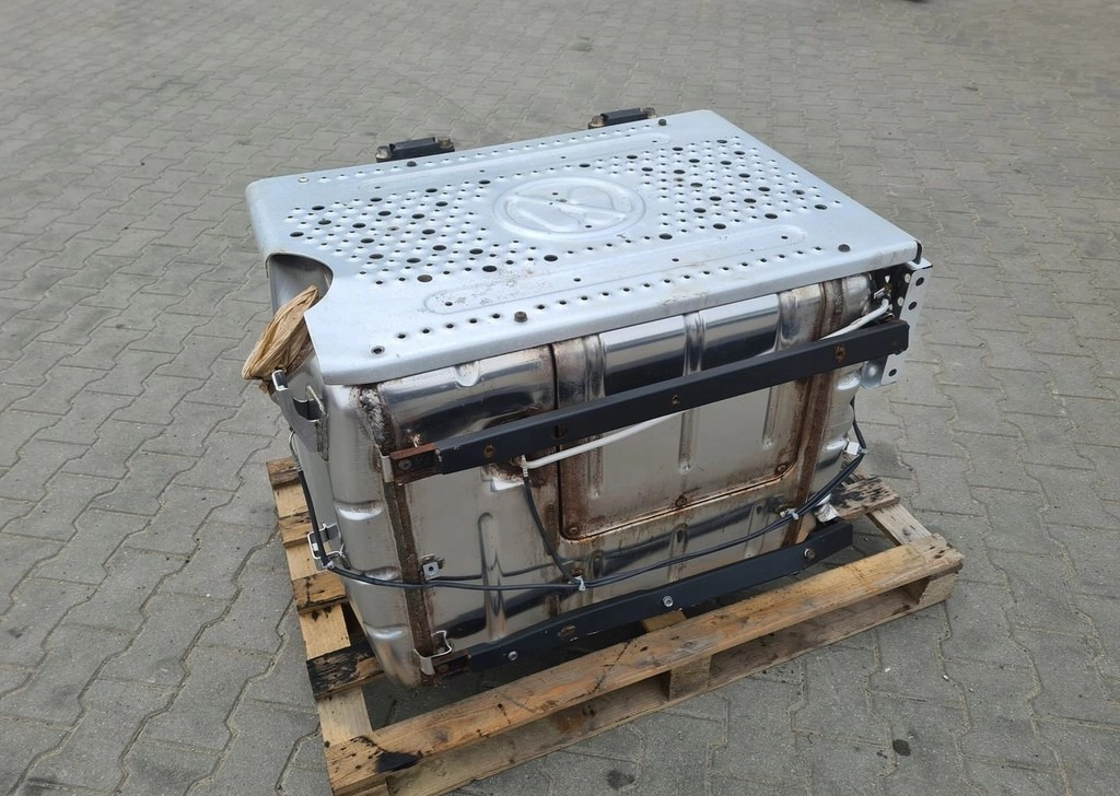 KATALIZATOR TŁUMIK DPF FILTR KOMPLETNY FORD F-MAX CARGO 500 EURO 6 - Hangtompító: 1 kép. KATALIZATOR TŁUMIK DPF FILTR KOMPLETNY FORD F-MAX CARGO 500 EURO 6 - Hangtompító: 1 kép.
