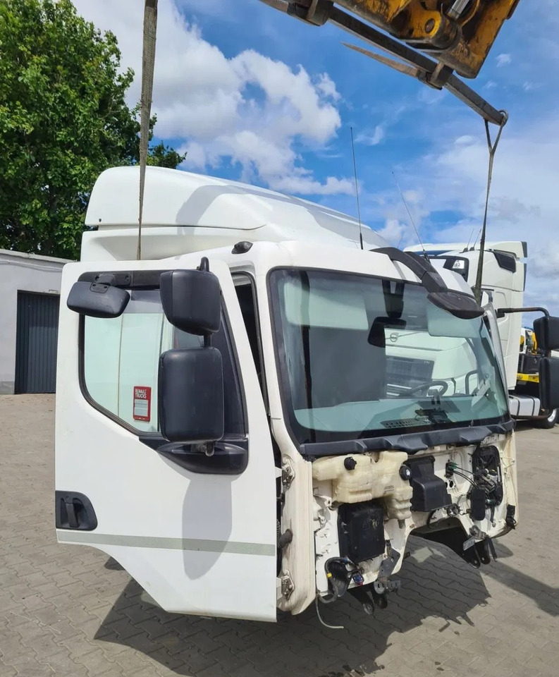 KOMPLETNA RENAULT GAMA D12 D EURO 6 NISKA - Fülke: 1 kép. KOMPLETNA RENAULT GAMA D12 D EURO 6 NISKA - Fülke: 1 kép.