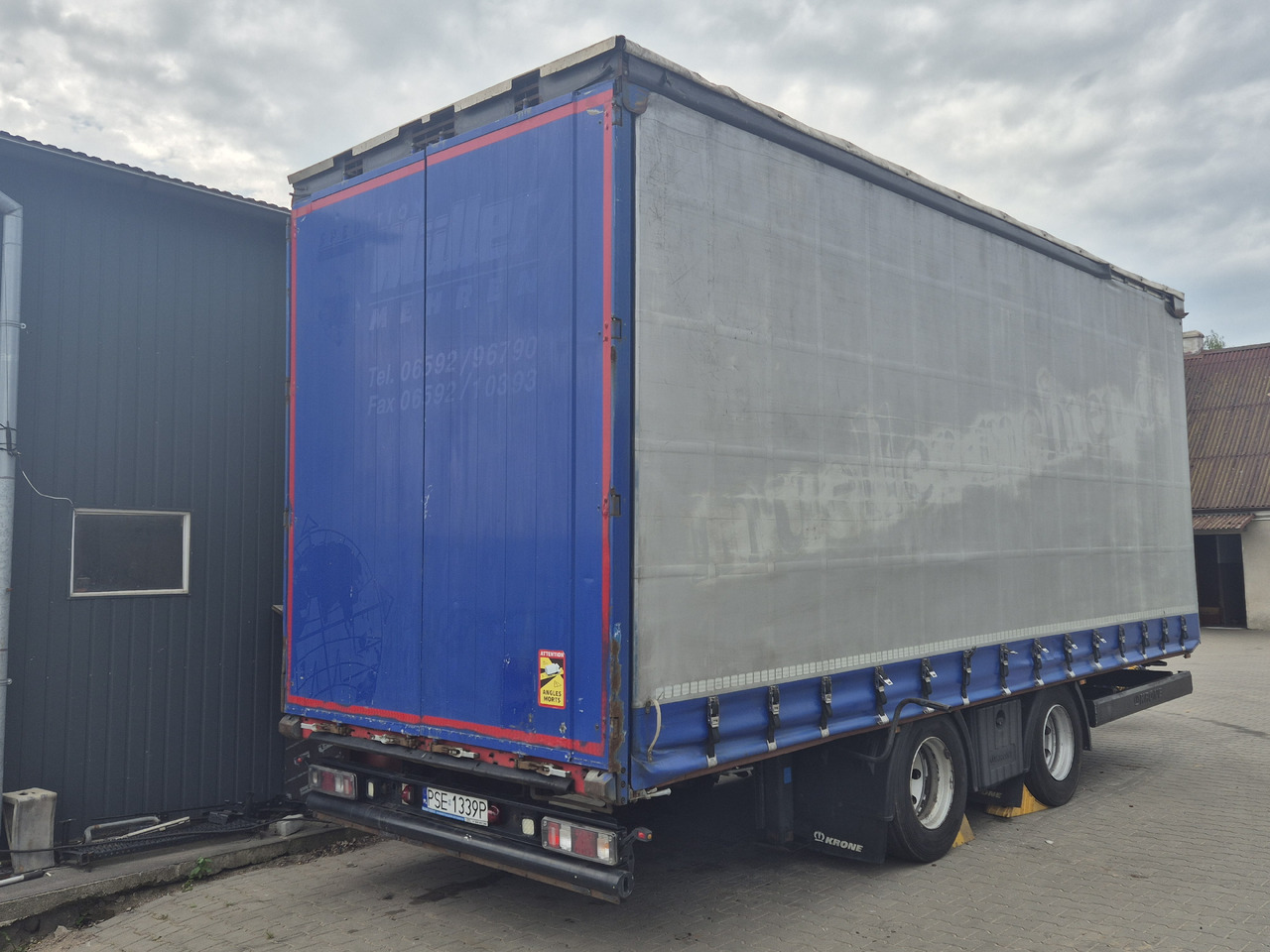MAN tgx 24,500 - Ponyvás teherautó: 5 kép. MAN tgx 24,500 - Ponyvás teherautó: 5 kép.