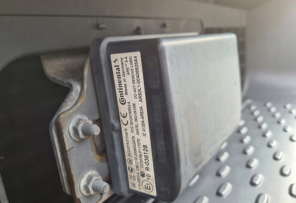 RADAR DISTRONIK CZUJNIK SENSOR RENAULT GAMA T C K D RANGE VOLVO FH 4 FM 4 22075780 - P07 21723744 - P06 - Érzékelő: 2 kép. RADAR DISTRONIK CZUJNIK SENSOR RENAULT GAMA T C K D RANGE VOLVO FH 4 FM 4 22075780 - P07 21723744 - P06 - Érzékelő: 2 kép.