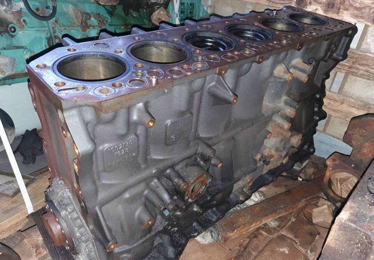 RENAULT BLOK SILNIKA SŁUPEK TŁOKI WAŁ RENAULT GAMA RANGE T DTI11 460 430 - Motorblokk - Teherautó: 3 kép. RENAULT BLOK SILNIKA SŁUPEK TŁOKI WAŁ RENAULT GAMA RANGE T DTI11 460 430 - Motorblokk - Teherautó: 3 kép.