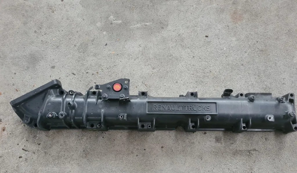 RENAULT KOLEKTOR SSĄCY DOLOTOWY RENAULT GAMA T EVO TURBO COMPOUND I-SAVE - Szívósor - Teherautó: 1 kép. RENAULT KOLEKTOR SSĄCY DOLOTOWY RENAULT GAMA T EVO TURBO COMPOUND I-SAVE - Szívósor - Teherautó: 1 kép.