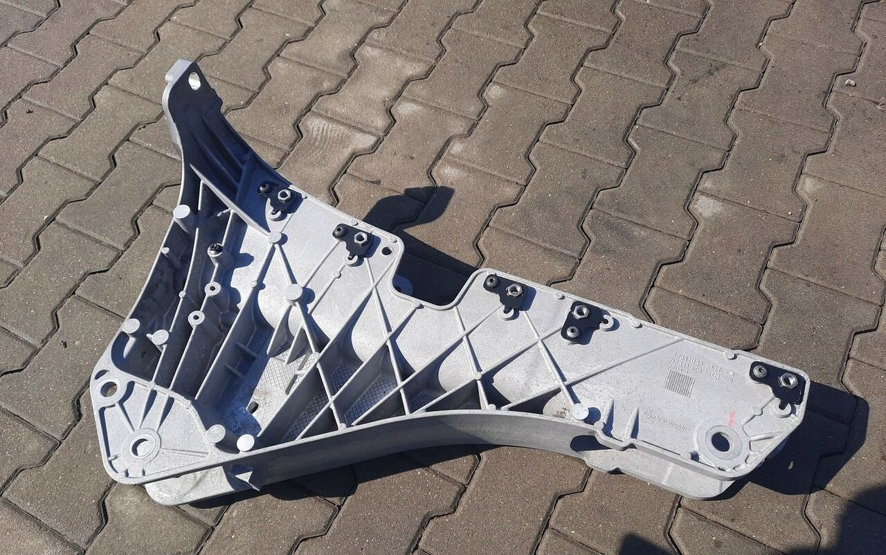 RENAULT MOCOWANIE ŁAPA LEWA PRAWA WYWROT WIEŻYCZKA KABINY RENAULT T GAMA HIGH - Fülke felfüggesztés - Teherautó: 2 kép. RENAULT MOCOWANIE ŁAPA LEWA PRAWA WYWROT WIEŻYCZKA KABINY RENAULT T GAMA HIGH - Fülke felfüggesztés - Teherautó: 2 kép.