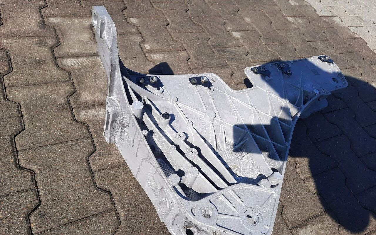 RENAULT MOCOWANIE ŁAPA LEWA PRAWA WYWROT WIEŻYCZKA KABINY RENAULT T GAMA HIGH - Fülke felfüggesztés - Teherautó: 1 kép. RENAULT MOCOWANIE ŁAPA LEWA PRAWA WYWROT WIEŻYCZKA KABINY RENAULT T GAMA HIGH - Fülke felfüggesztés - Teherautó: 1 kép.