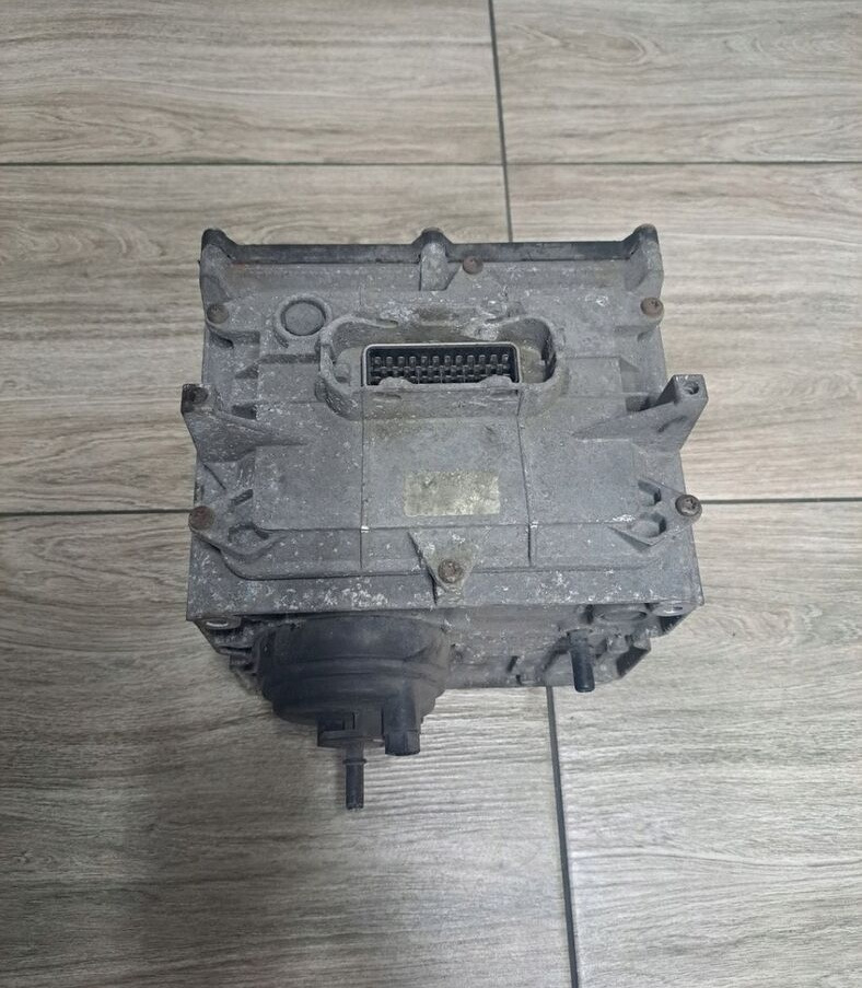Renault DXI 1 - GENERACJA Renault MAGNUM PREMIUM KERAX LANDER MIDLUM - Kipufogórendszer - Teherautó: 1 kép. Renault DXI 1 - GENERACJA Renault MAGNUM PREMIUM KERAX LANDER MIDLUM - Kipufogórendszer - Teherautó: 1 kép.