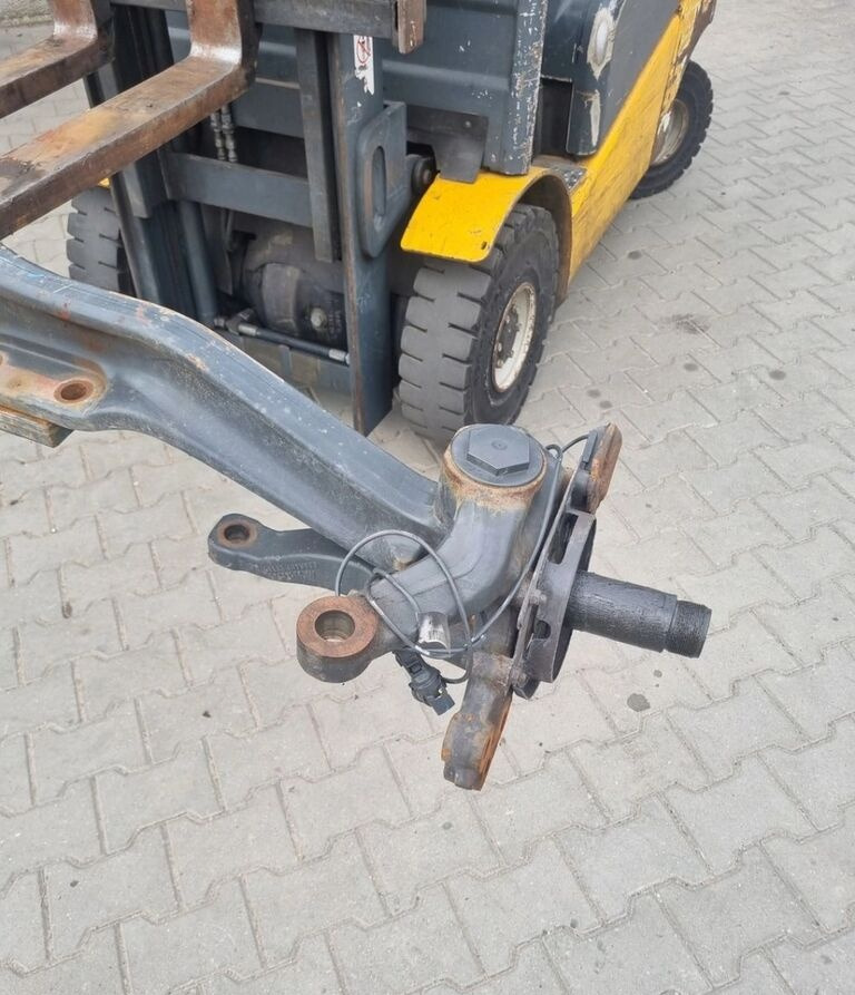 Tengely és alkatrészek - Teherautó Renault GAMA T VOLVO FH 4 FM 4: 9 kép.