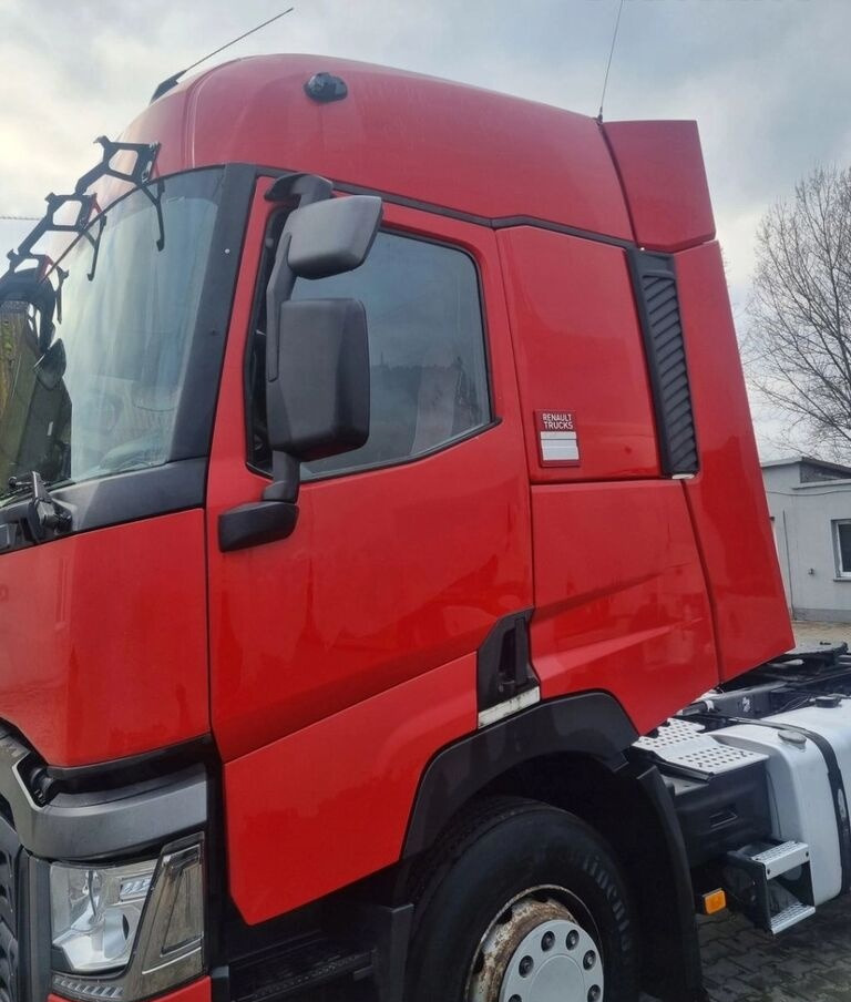 Renault KOMPLETNA GAMA T RANGE EURO 6 Renault RENAULT GAMA T RANGE ŚREDNIA KABINA. - Fülke - Teherautó: 3 kép. Renault KOMPLETNA GAMA T RANGE EURO 6 Renault RENAULT GAMA T RANGE ŚREDNIA KABINA. - Fülke - Teherautó: 3 kép.